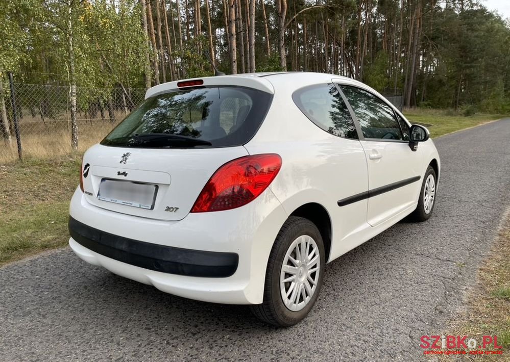 2009' Peugeot 207 photo #4