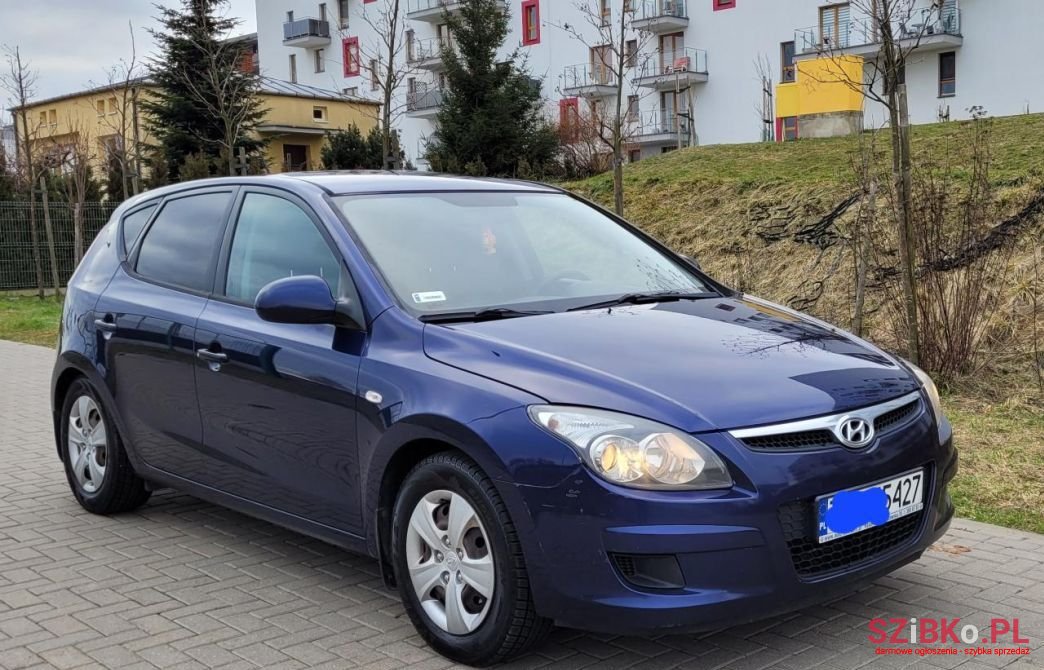 2010' Hyundai i30 photo #2