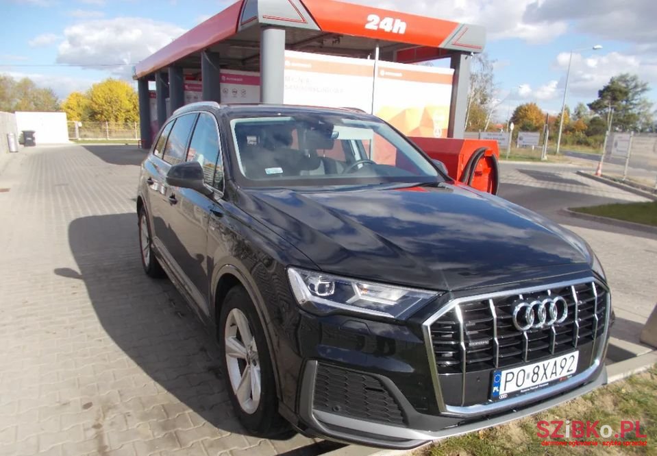 2022' Audi Q7 photo #2