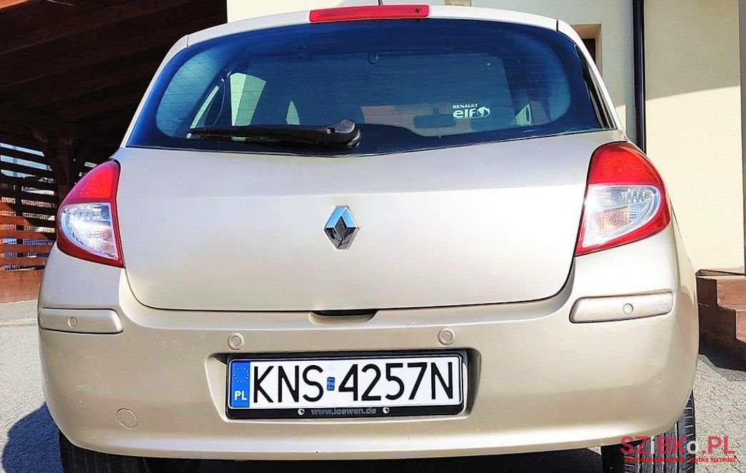 2006' Renault Clio photo #4