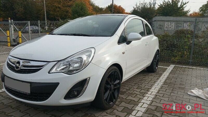 2011' Opel Corsa photo #4