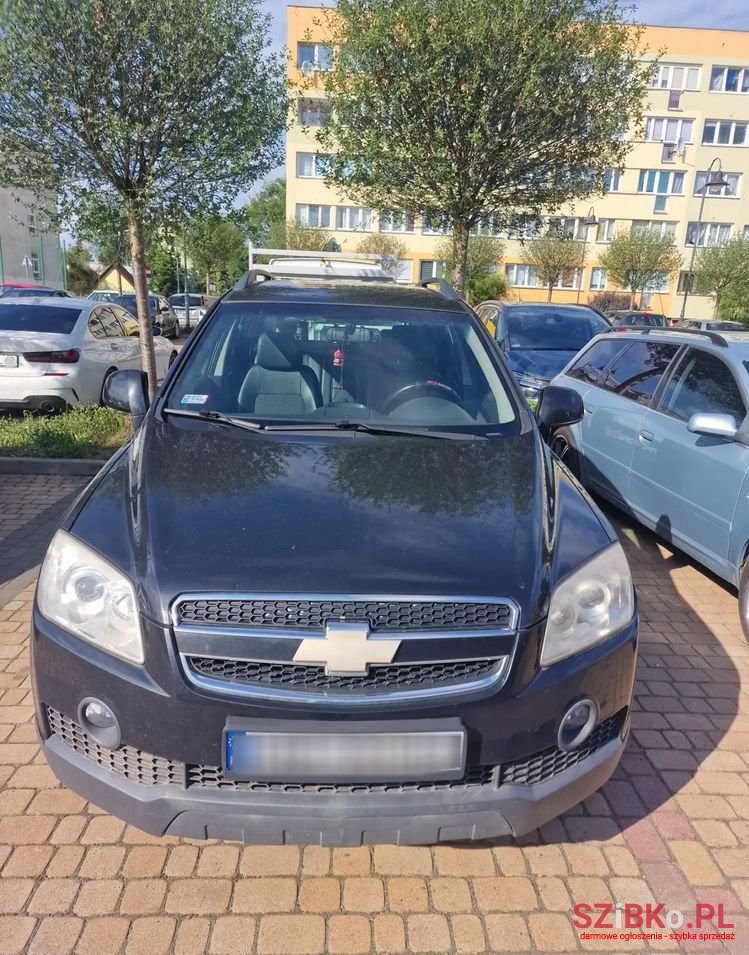 2008' Chevrolet Captiva 2.4 Ls photo #2