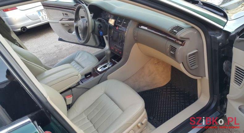 2001' Audi A8 photo #3