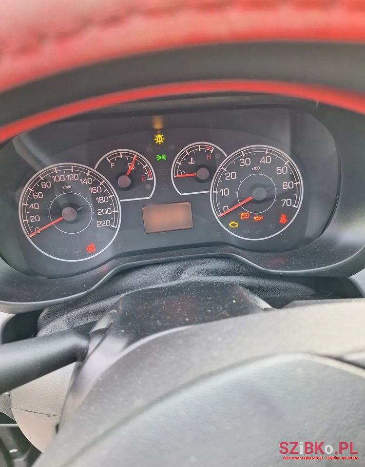 2010' Fiat Grande Punto photo #6