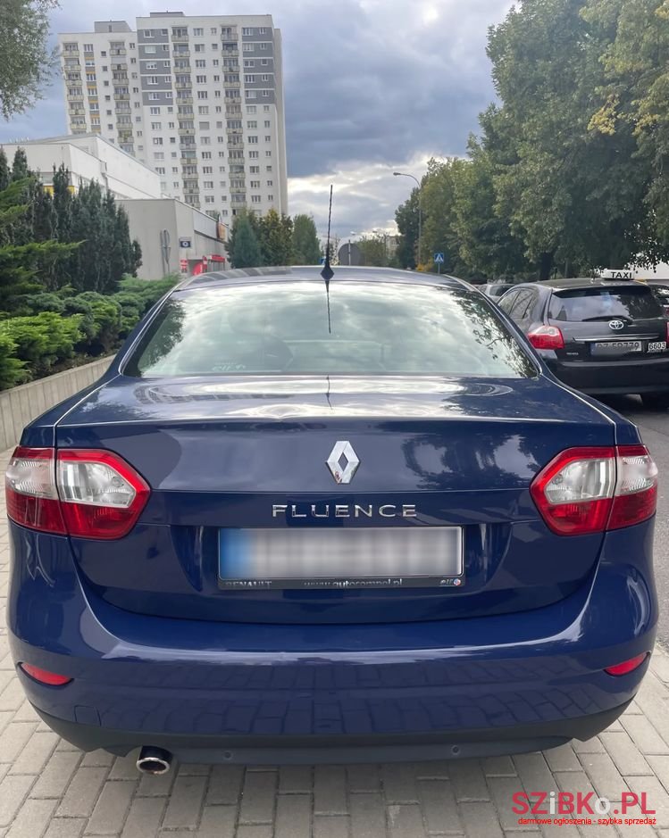 2011' Renault Fluence photo #5