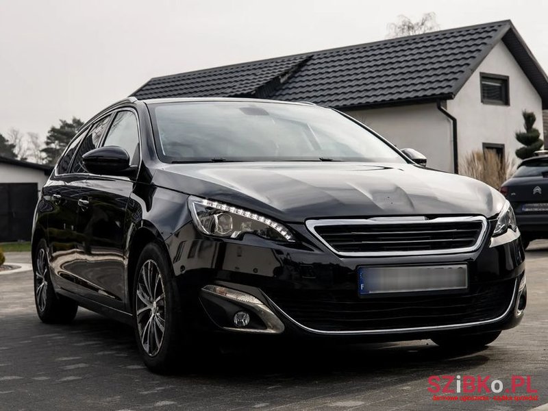 2016' Peugeot 308 photo #1