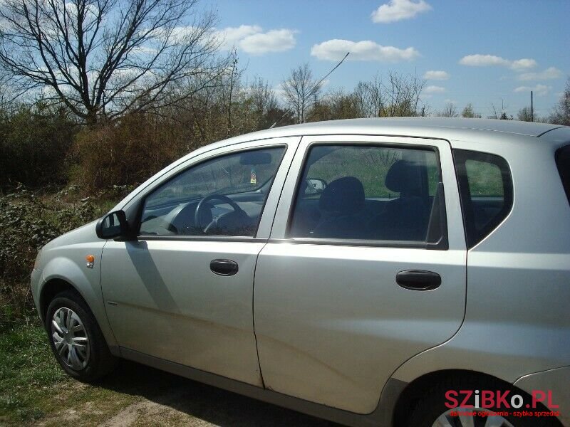 2004' Daewoo Kalos photo #4