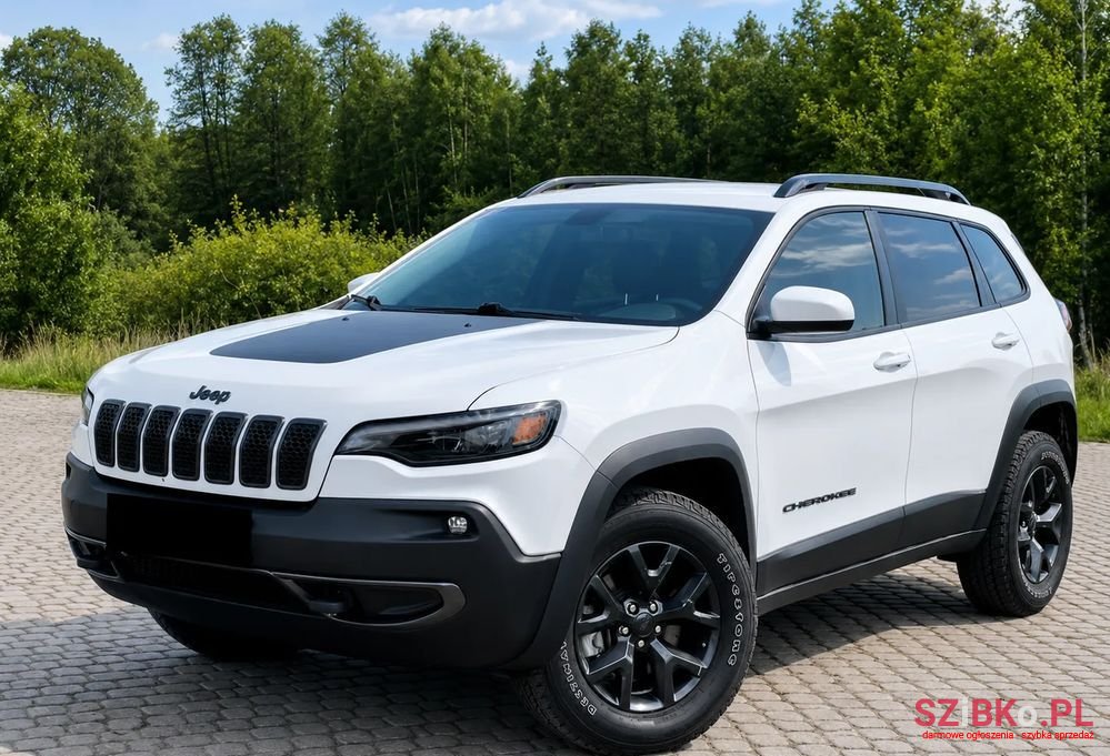 2019' Jeep Cherokee photo #1