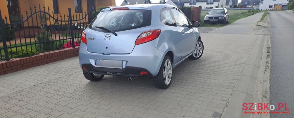 2008' Mazda 2 1.3 Sport Impression photo #5