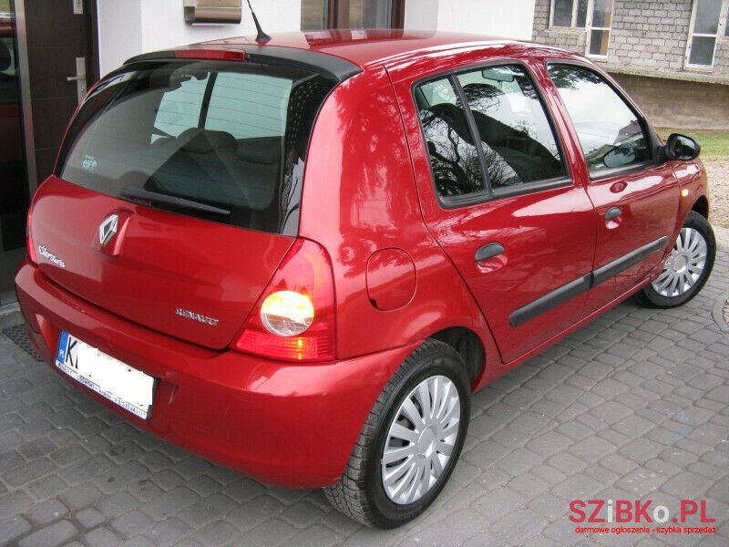 2007' Renault Clio photo #3