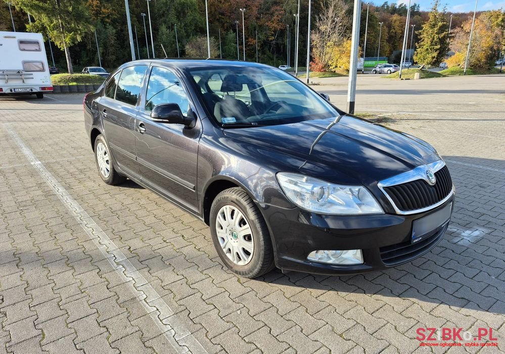 2011' Skoda Octavia 1.8 Tsi Ambition photo #3