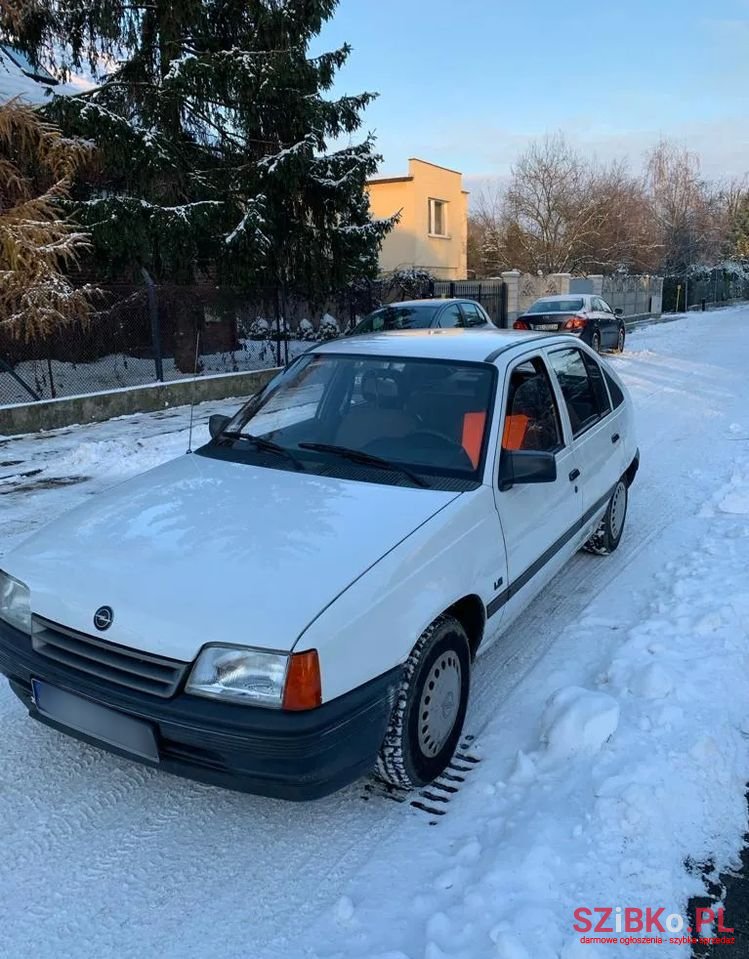 1991' Opel Kadett photo #2