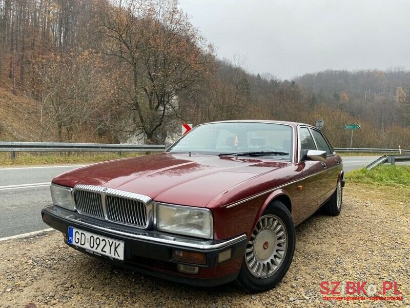 1992' Jaguar XJ40 photo #1
