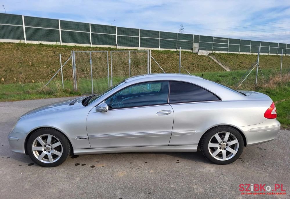 2004' Mercedes-Benz CLK photo #2