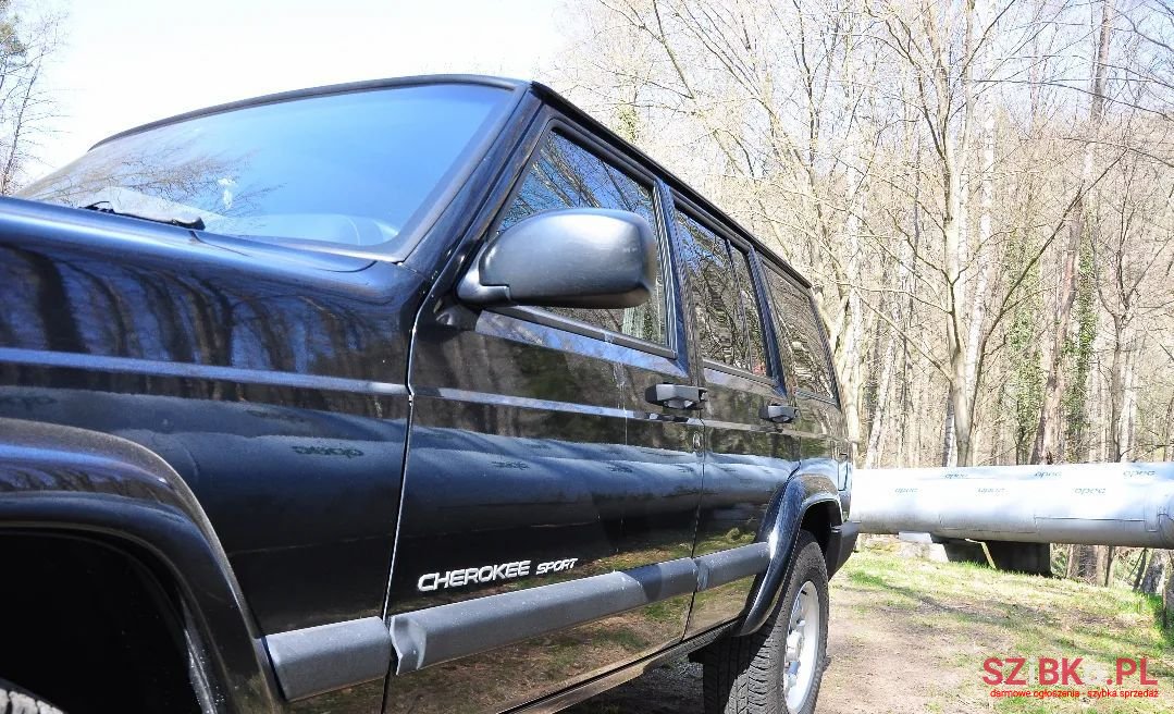 1999' Jeep Cherokee photo #2