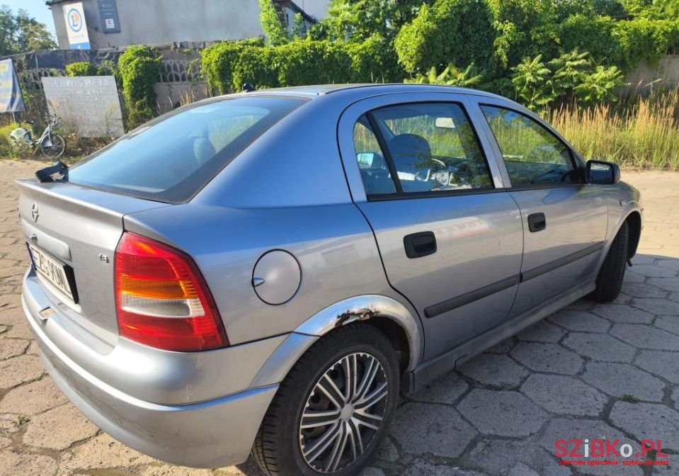 2004' Opel Astra photo #2