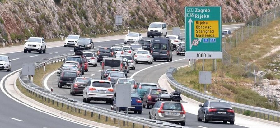 Uwaga na wakacje w Chorwacji - za wykroczenia grozi mandat 11 tys. zł, a nawet utrata pojazdu