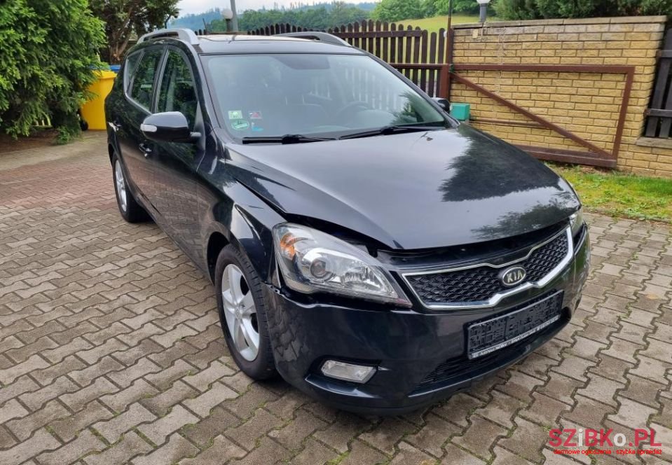 2011' Kia Ceed photo #3