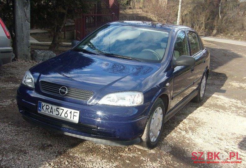 2006' Opel Astra photo #2