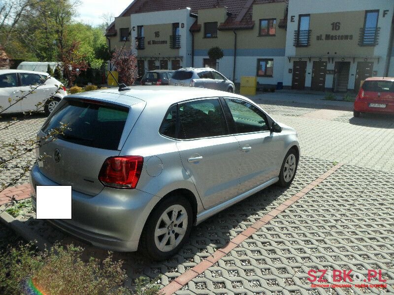 2010' Volkswagen Polo photo #4