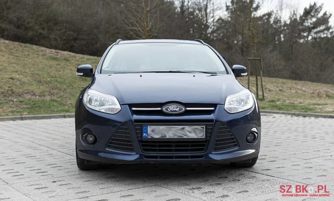 2011' Ford Focus photo #3