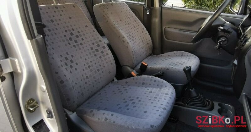 2001' Opel Agilla photo #5