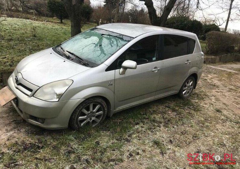 2004' Toyota Corolla photo #1