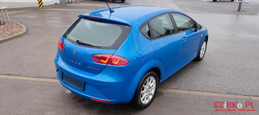 2012' SEAT Leon photo #6