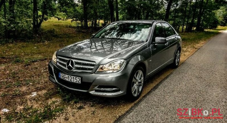 2011' Mercedes-Benz Klasa C photo #1