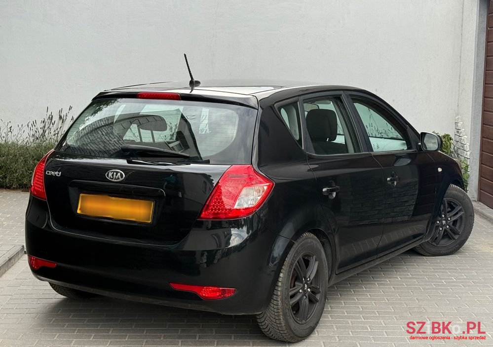 2010' Kia Ceed photo #3