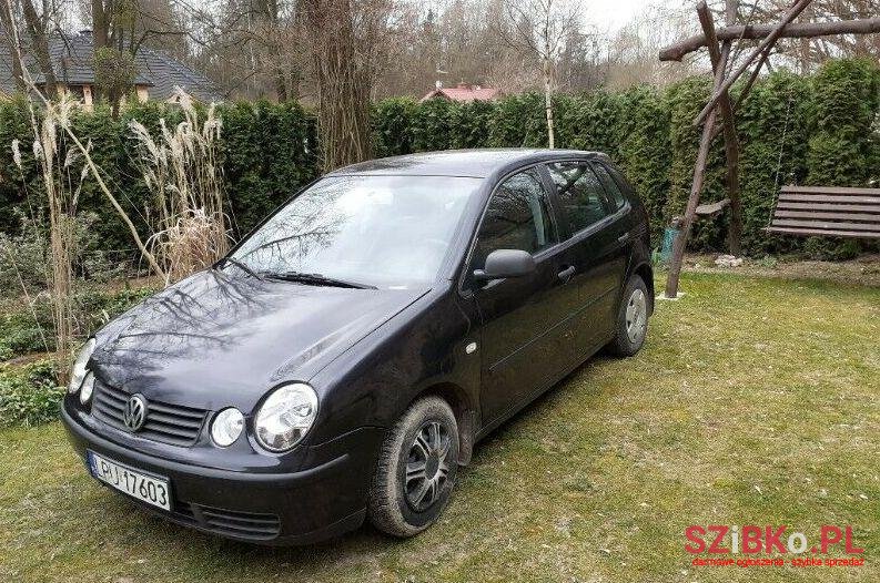 2003' Volkswagen Polo photo #1