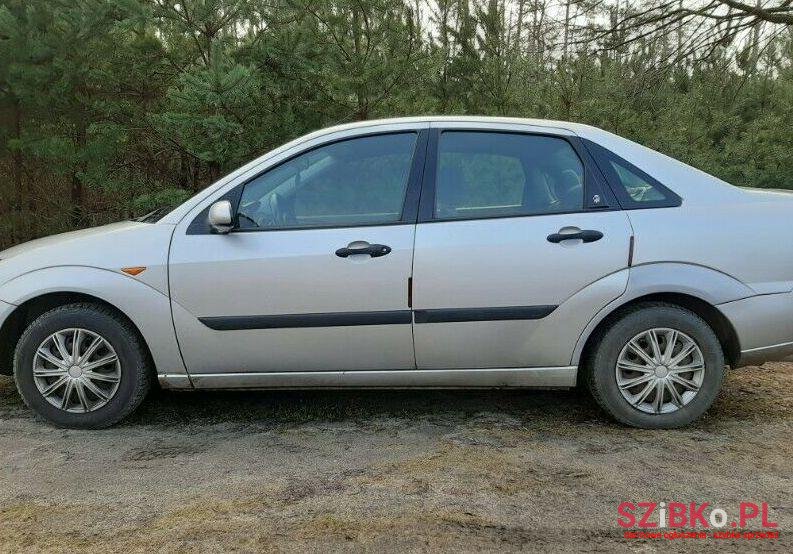 1999' Ford Focus photo #1