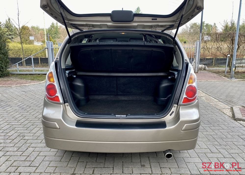 2004' Suzuki Liana 1.6 Comfort photo #4