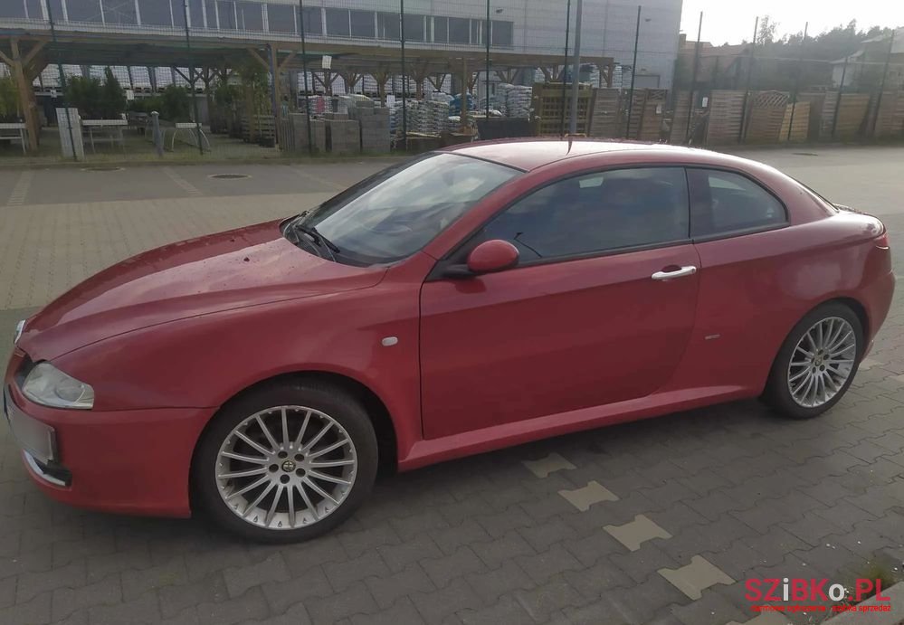 2007' Alfa Romeo GT photo #6