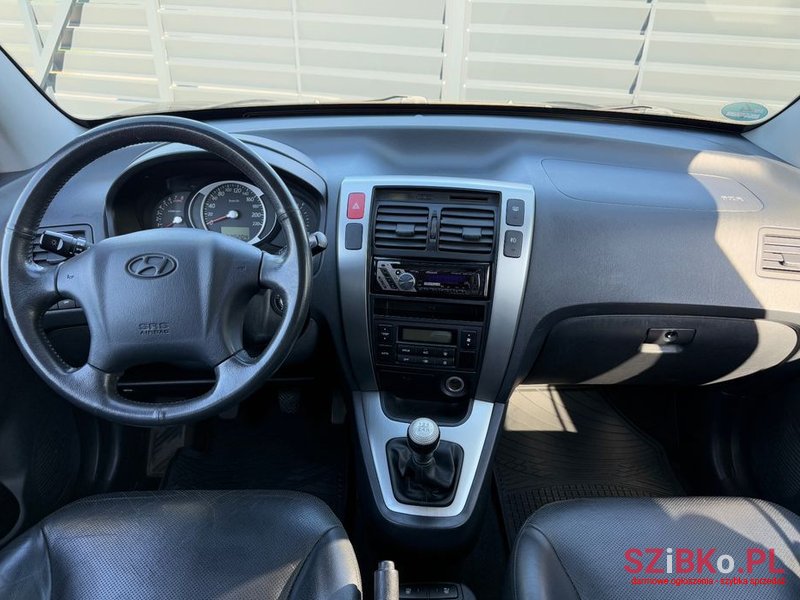 2009' Hyundai Tucson photo #5