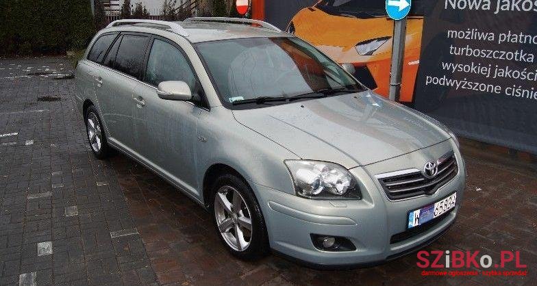 2008' Toyota Avensis photo #1