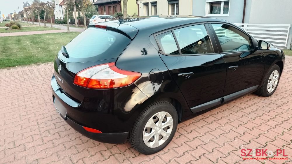 2011' Renault Megane 1.6 16V Generation photo #5