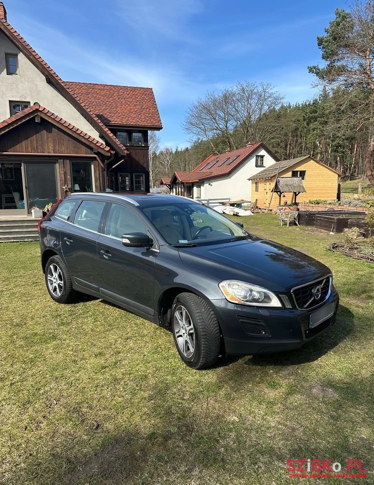 2011' Volvo Xc 60 D3 Summum photo #1