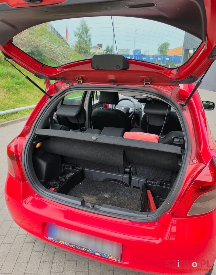 2007' Toyota Yaris 1.0 Luna A/C photo #6