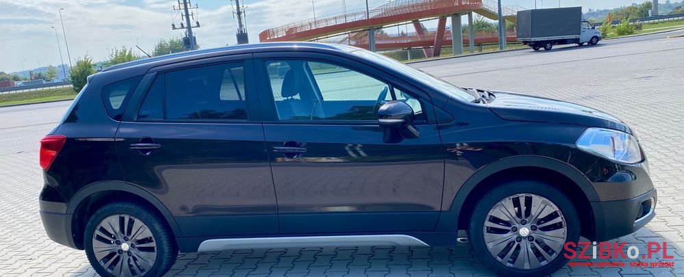 2013' Suzuki SX4 S-Cross photo #3