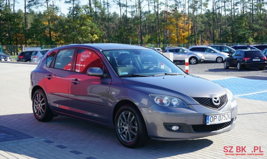 2006' Mazda 3 photo #2