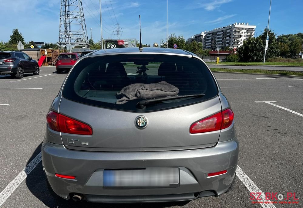 2009' Alfa Romeo 147 photo #3