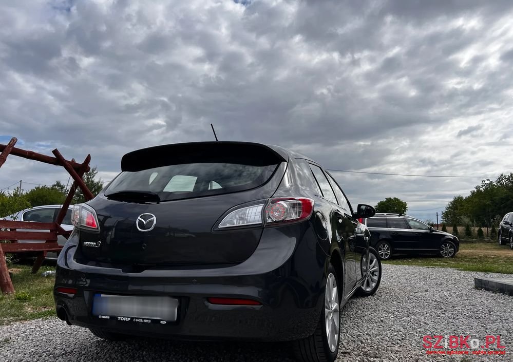 2011' Mazda 3 Exclusive photo #2