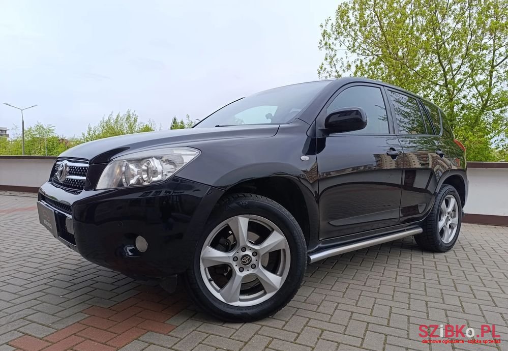 2006' Toyota RAV4 photo #2