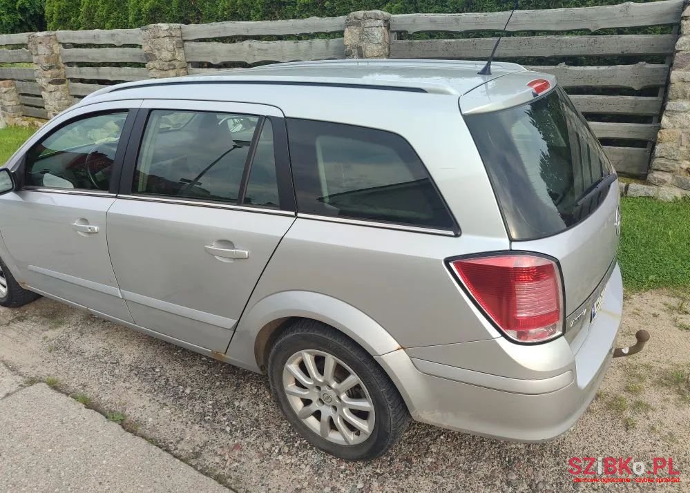 2005' Opel Astra 1.8 Caravan photo #5