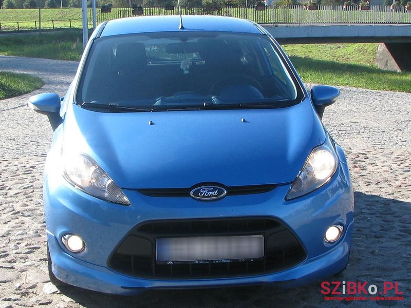 2009' Ford Fiesta 1.25 Titanium photo #2