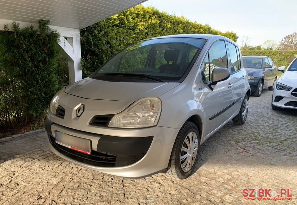 2012' Renault Modus photo #1