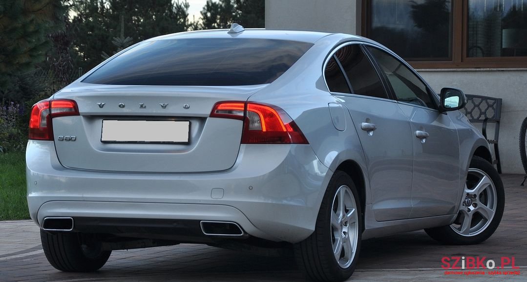 2011' Volvo S60 photo #2