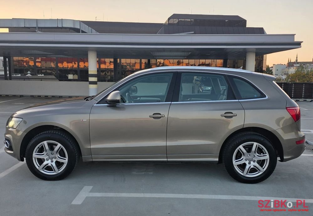 2011' Audi Q5 photo #2