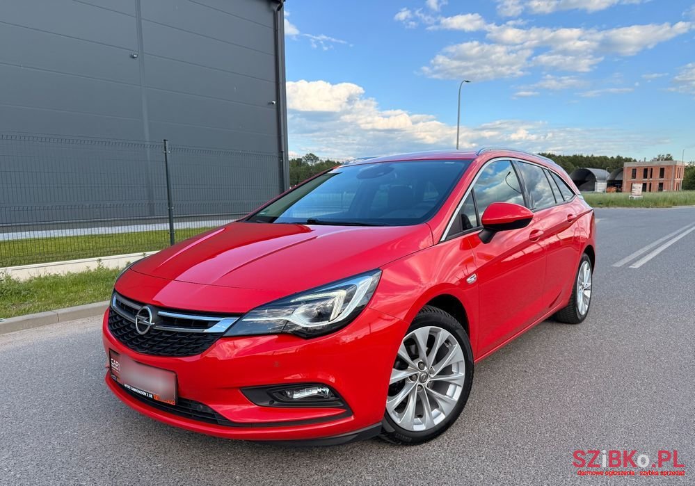 2019' Opel Astra 1.4 T Gpf Dynamic photo #1